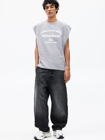 T-Shirt Pull&Bear en gris : devant