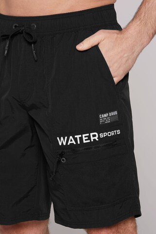 Pantaloncini da bagno di CAMP DAVID in nero