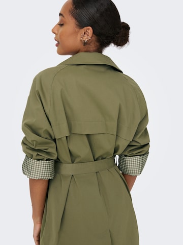 Manteau mi-saison 'April' ONLY en vert