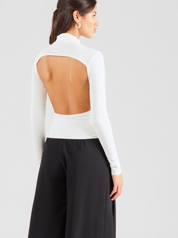 millane - Blusa 'Aurelia' em branco