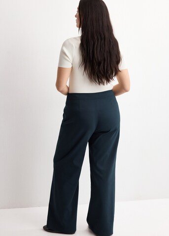 MANGO Regular Pants in Blue