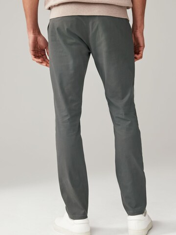 regular Pantaloni chino di Next in grigio