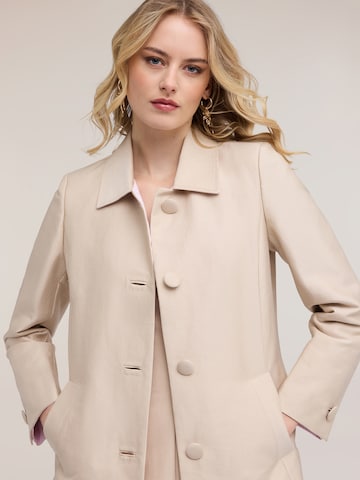 Manteau d’hiver MOTIVI en beige