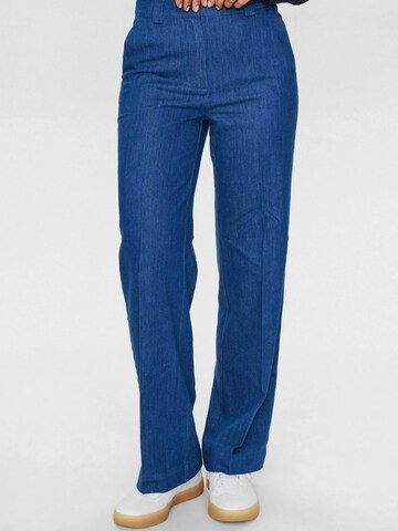 NÜMPH Regular Pants ' NUALETTA PANTS ' in Blue: front