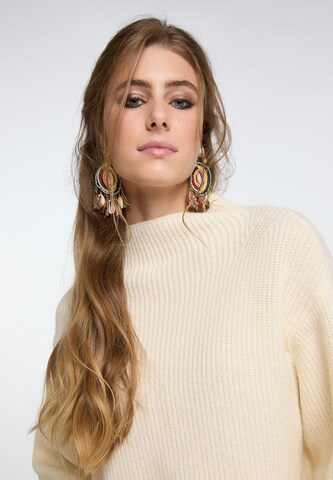 Pullover di IZIA in beige