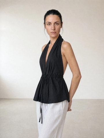 ARMIE Blouse 'The Emma Halterneck Top' in Black: front