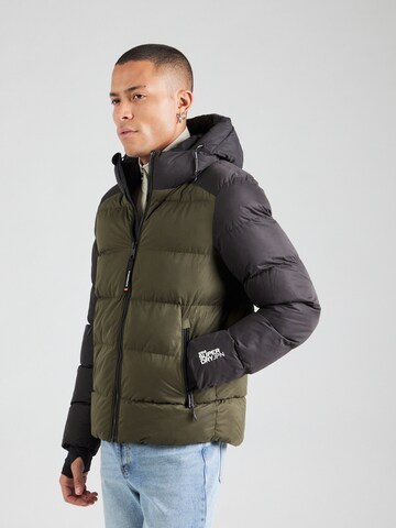 Superdry Winterjas in Groen: voorkant
