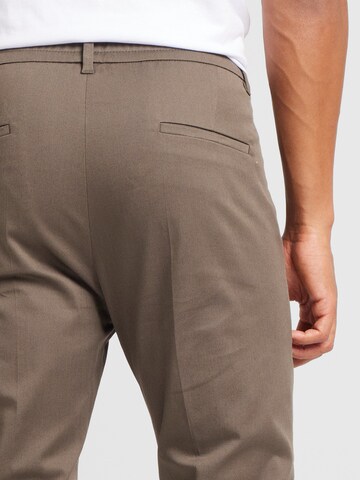 DRYKORN Regular Hose 'CHASY' in Braun