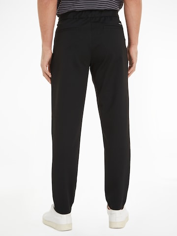 Calvin Klein Loosefit Chinohose in Schwarz