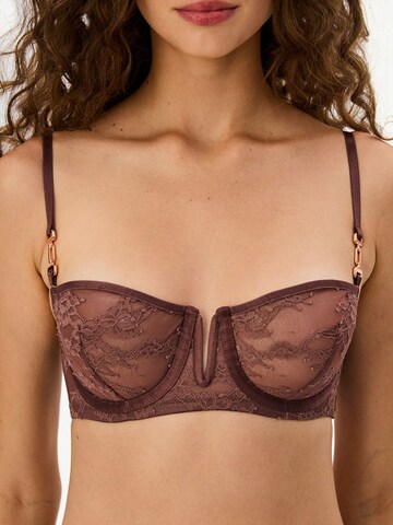 Classique Soutien-gorge 'BHs & Bralettes' Penti en rouge