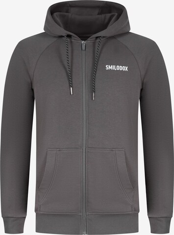 Smilodox Zip-Up Hoodie 'Trevorson' in Grey: front