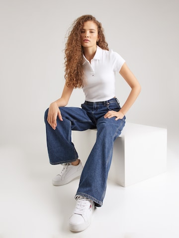 Tommy Jeans Μπλουζάκι 'ESSENTIAL' σε λευκό