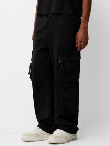 Loosefit Pantaloni cargo di Bershka in nero: frontale