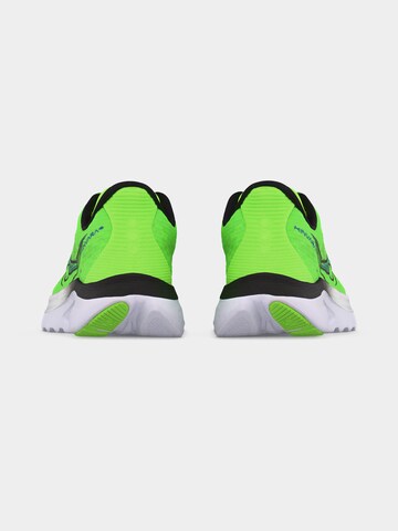 Chaussure de course 'KINVARA 16' saucony en vert