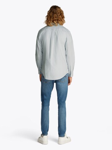Tommy Jeans Regular fit Button Up Shirt in Blue