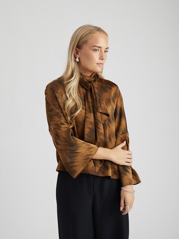 Peppercorn - Blusa 'Samira' em castanho: frente