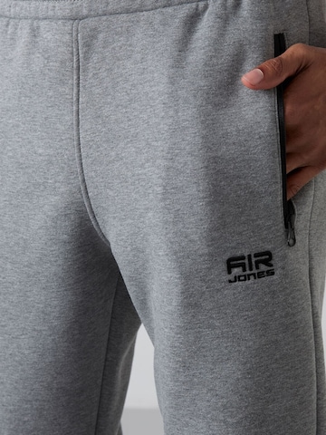Tommy Life Regular Jogginghose in Grau