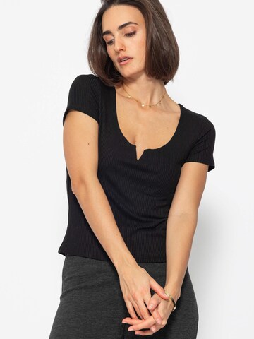 SASSYCLASSY T-shirt i svart