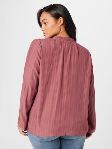 ONLY Carmakoma - Blusa 'RARUM' em roxo