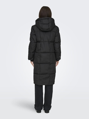 JDY - Abrigo de invierno 'EVERLY' en negro