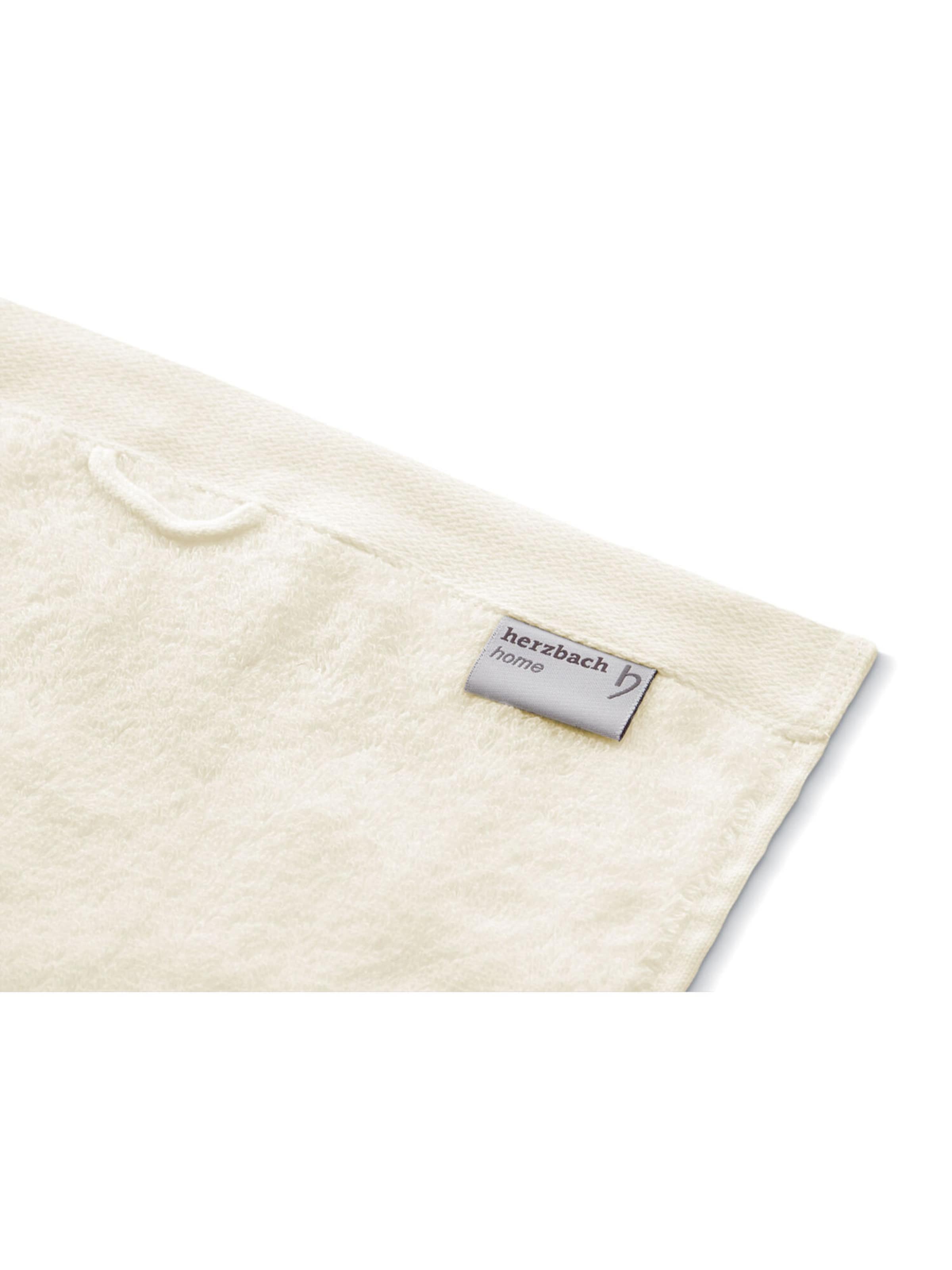 Herzbach home Set in Beige