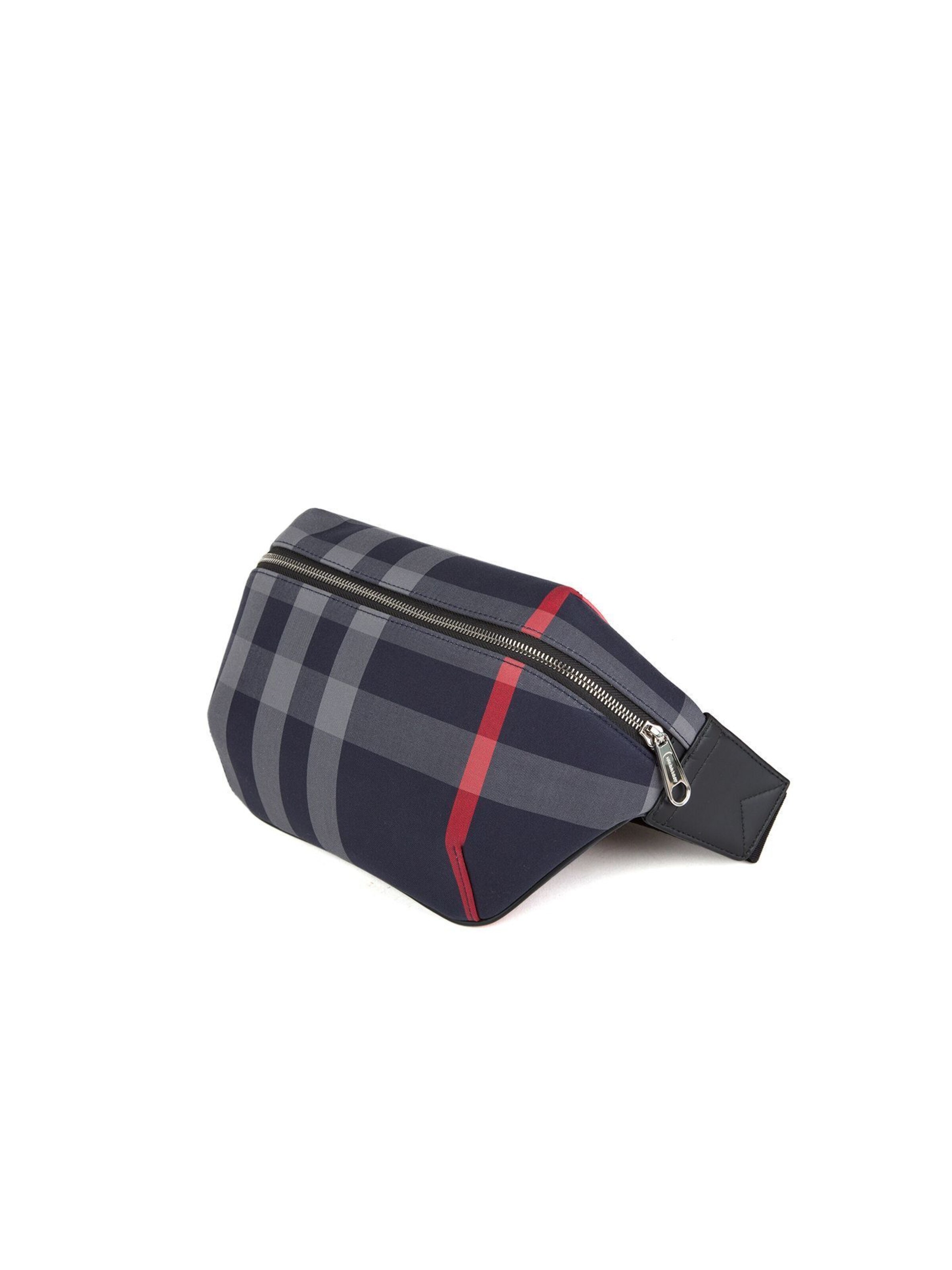 BURBERRY Portemonnee 'Medium Sonny Check Belt Bag 40x20x8 cm' in Blauw