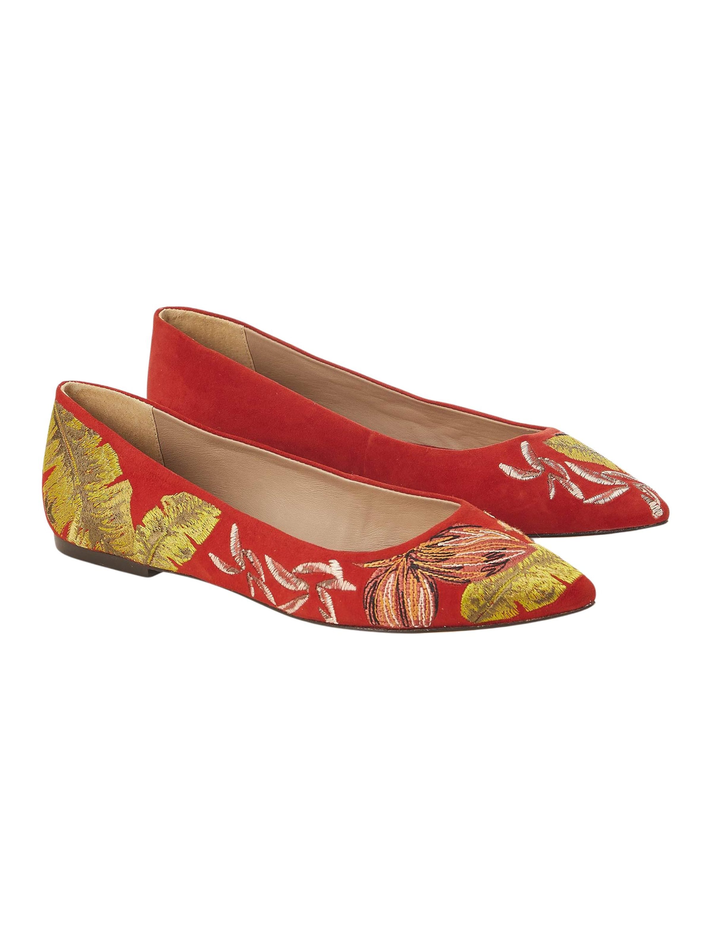 Ballerina 'Ballerines Mangara Pindaiva en cuir brodé' di Mangara Atelier in rosso