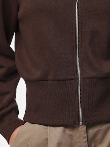 PIECES Sweatshirt i brun