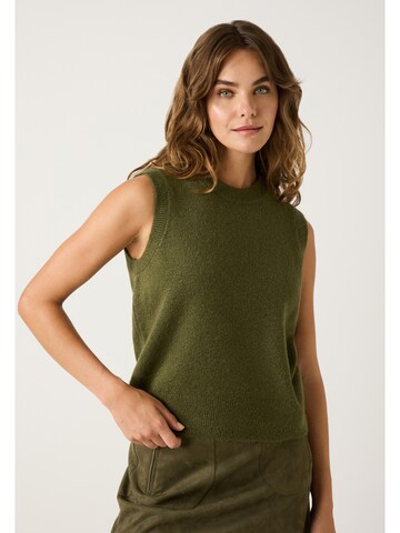 MORE & MORE Sweater in Green: front