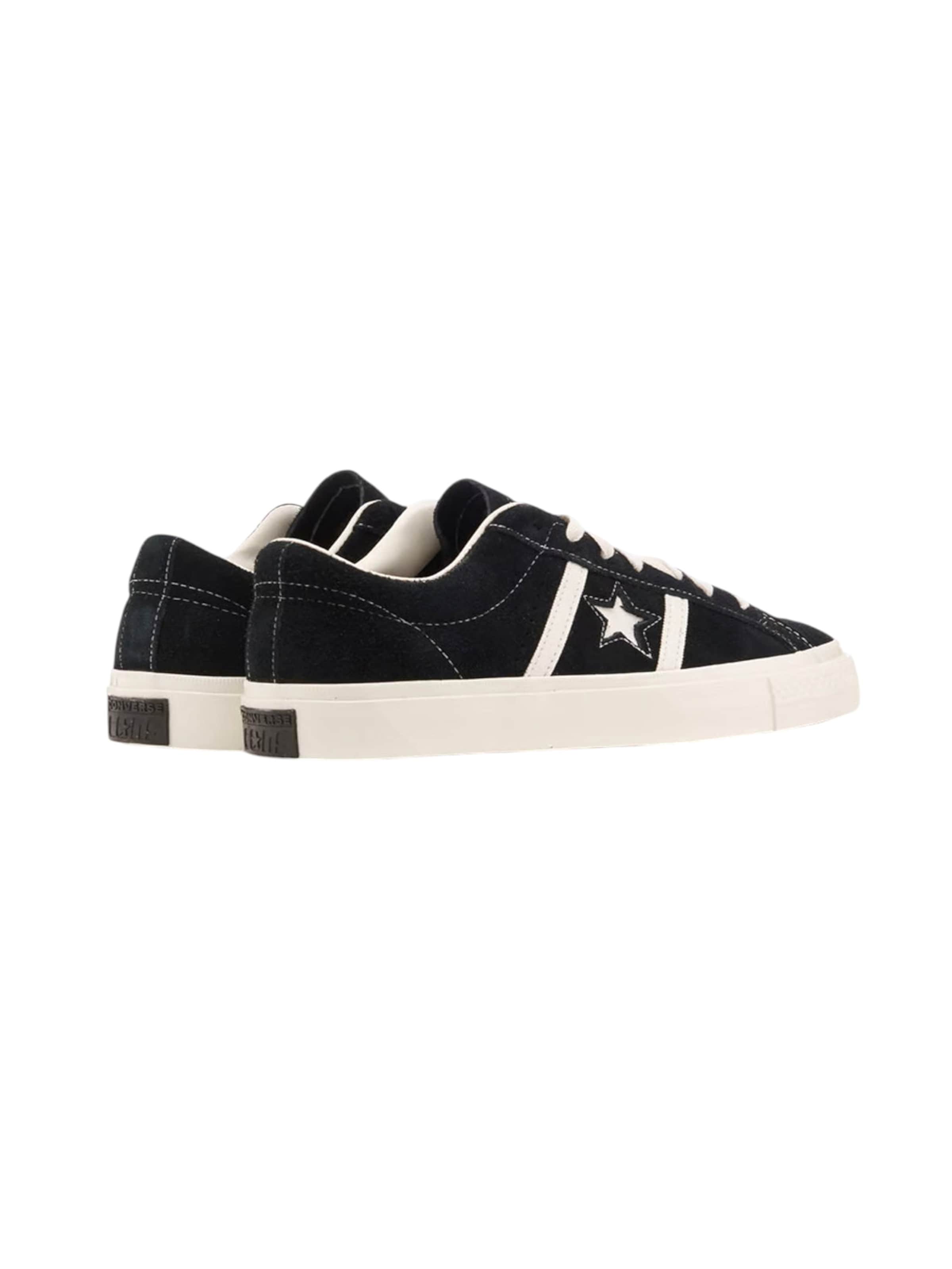 Baskets basses 'One Star Academy Pro' CONVERSE en noir