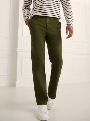 Regular Pantalon 'Flynn' Guido Maria Kretschmer Men en vert : devant