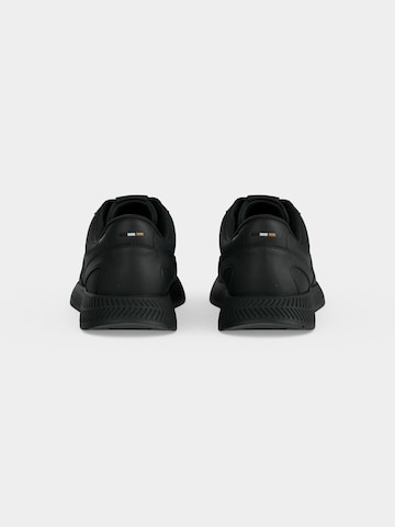 Baskets basses 'Titanium' BOSS en noir