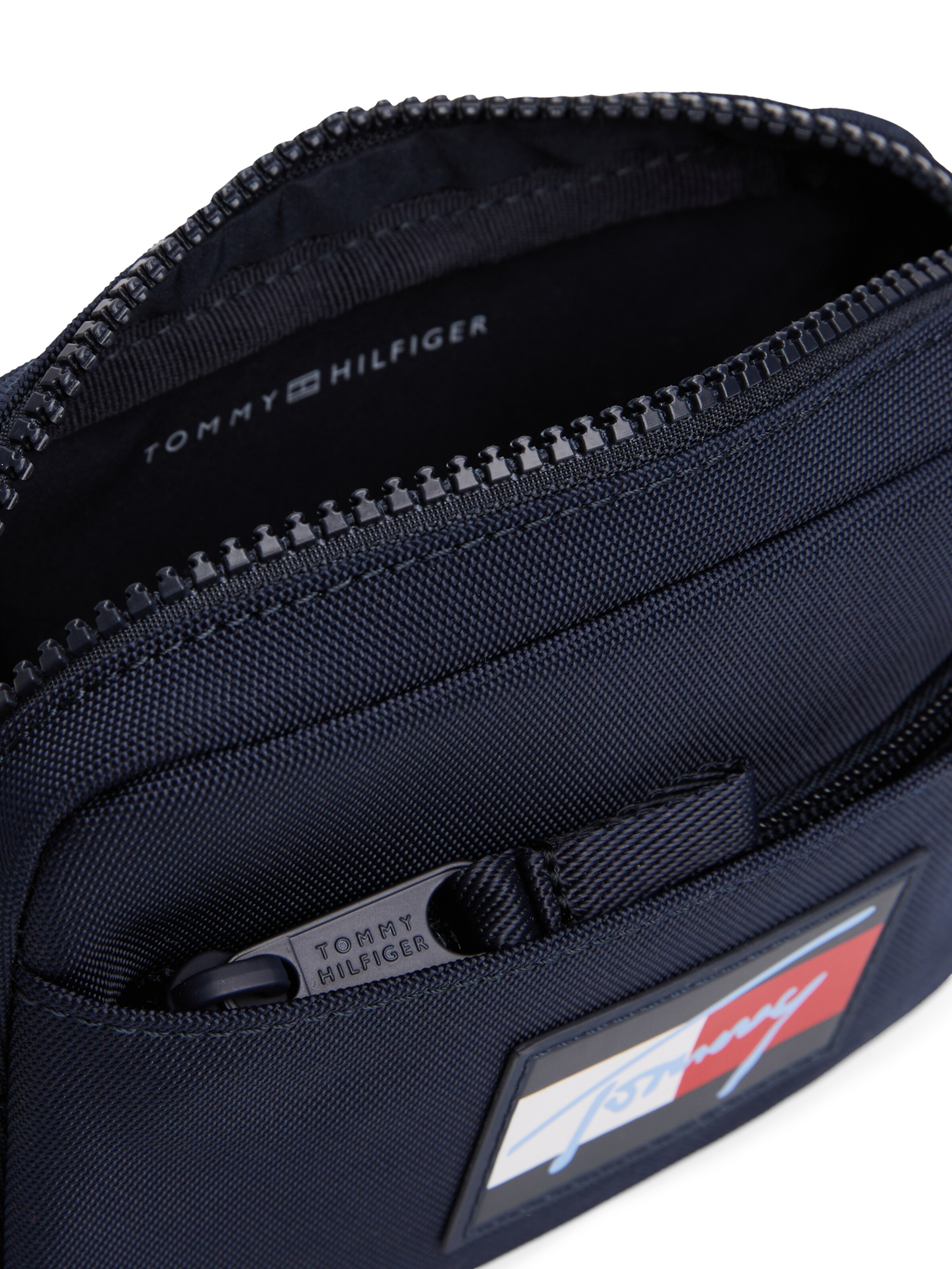 TOMMY HILFIGER Τσάντα σε μπλε