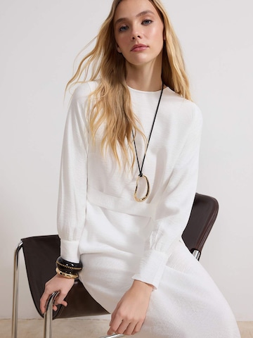 Trendyol Dress in White