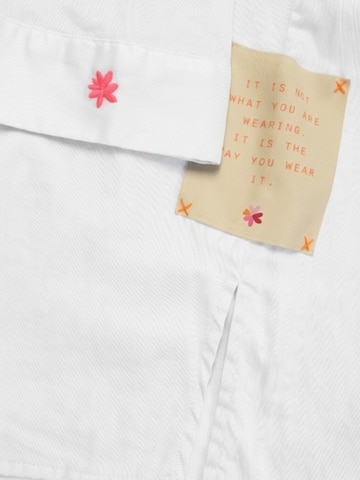 LIKS. Munich Blouse 'Bluse Soul full of sunshine' in Wit