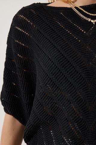 Pull-over Happiness İstanbul en noir