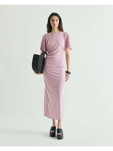 Rochie de la Scalpers pe roz: față