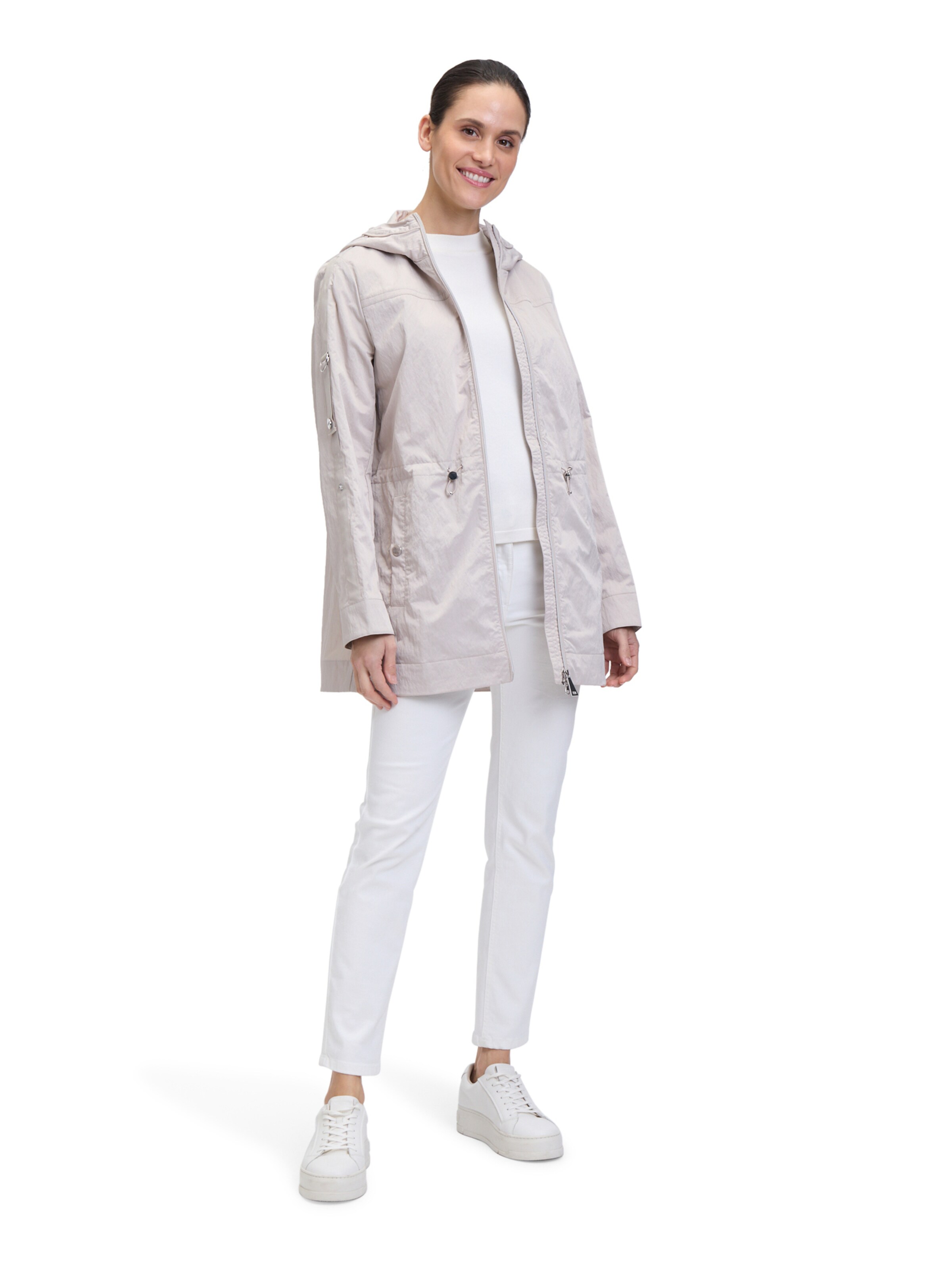Betty Barclay Between-Season Jacket in Beige