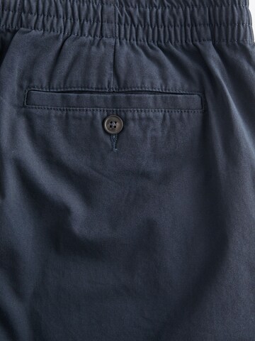 regular Pantaloni chino di Next in blu