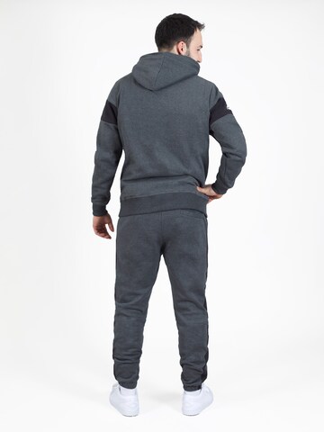 SPITZBUB Regular Broek in Grijs
