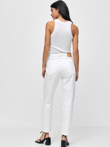Pull&Bear Normalny krój Jeansy w kolorze biały