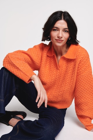 Aligne Sweater in Orange