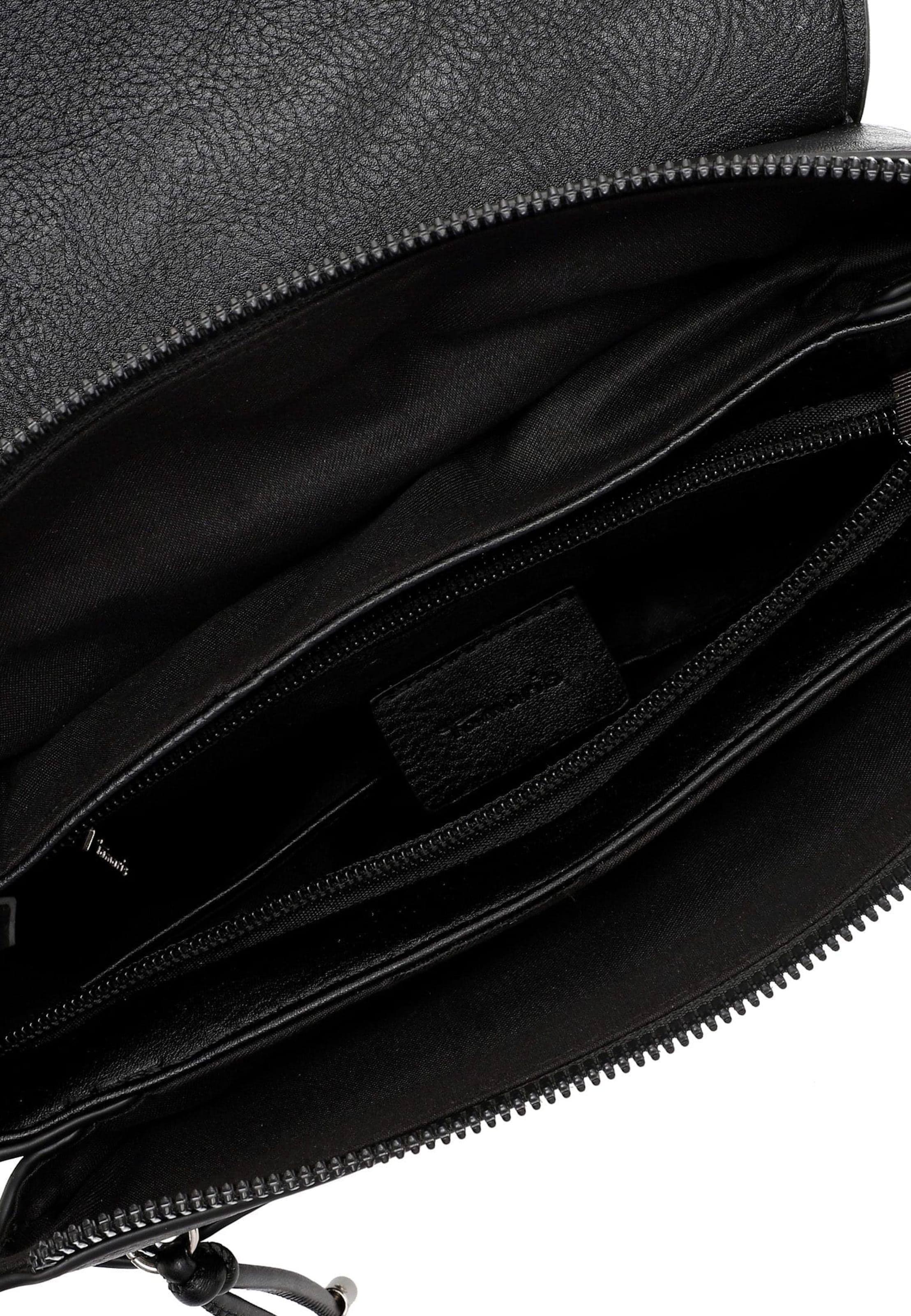 Tamaris Válltáska &#x27;Gerlinde&#x27; - fekete