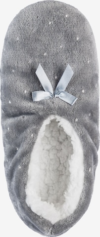 camano Slipper in Grey: front