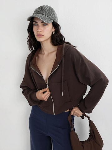 Veste de survêtement Busem en marron