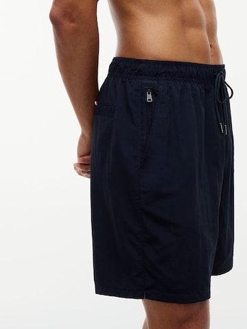 TOMMY HILFIGER Swimming shorts in Blue