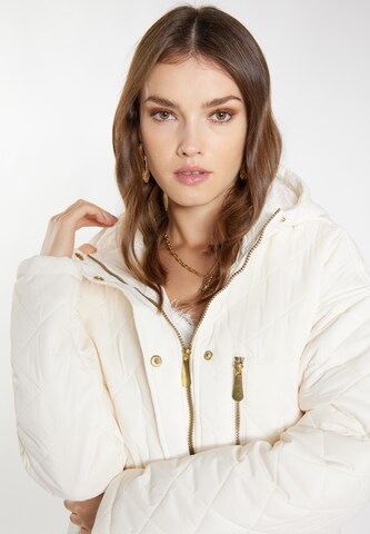 faina Between-Seasons Coat 'Tassia' in White