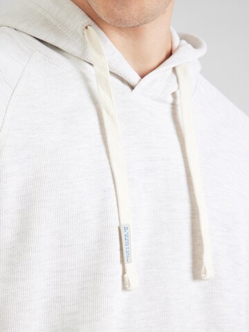 Sweat-shirt s.Oliver en blanc