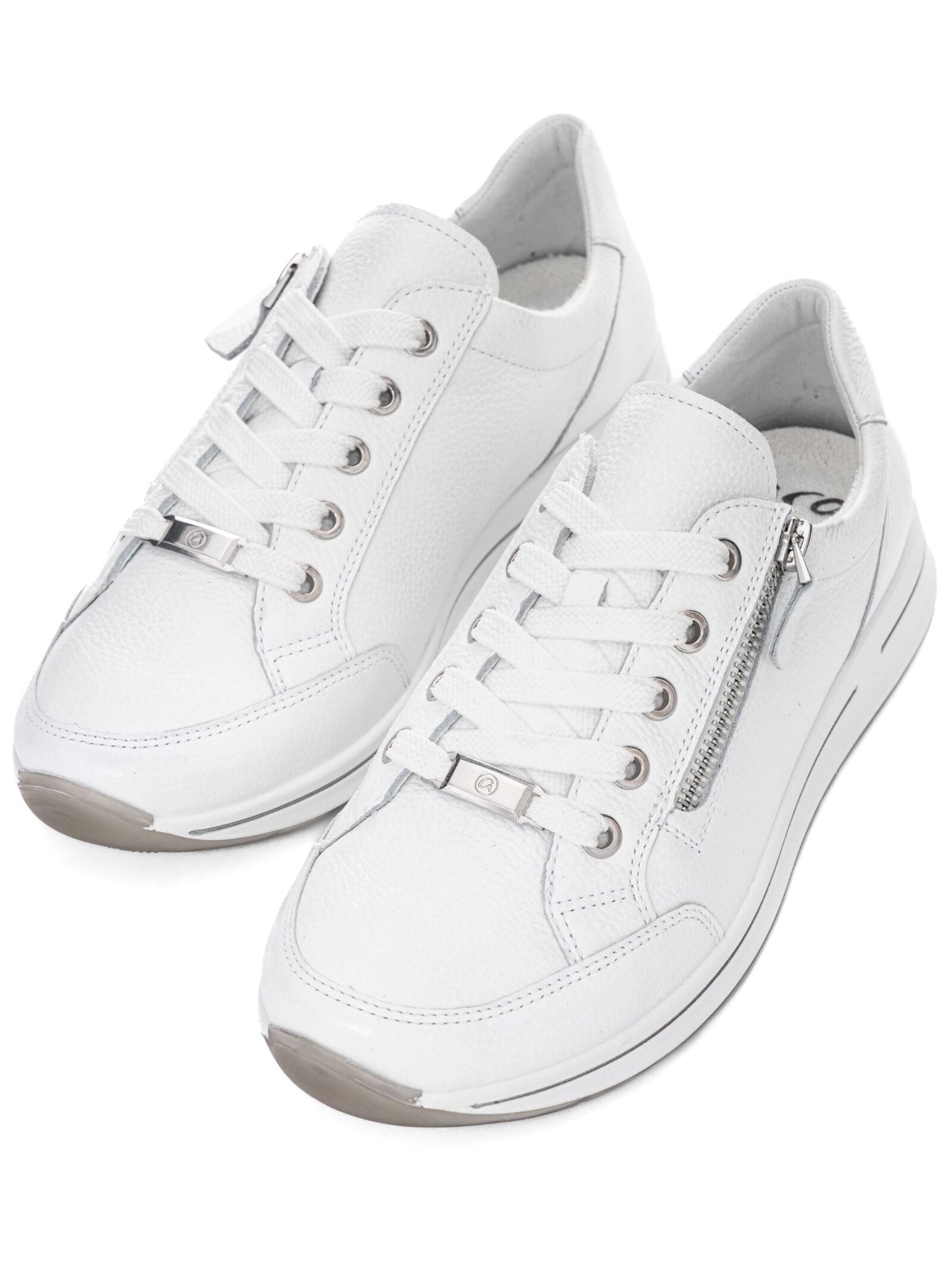 Baskets basses ARA en blanc