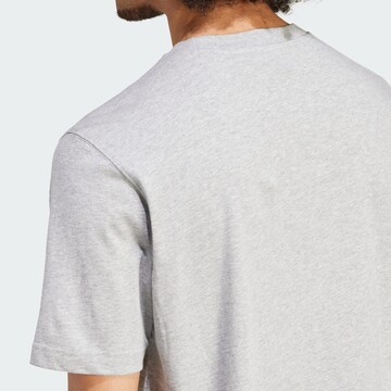 ADIDAS ORIGINALS - Camisa 'Trefoil Essentials' em cinzento